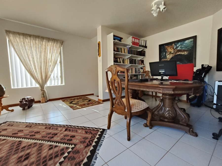 4 Bedroom Property for Sale in Wavecrest Eastern Cape